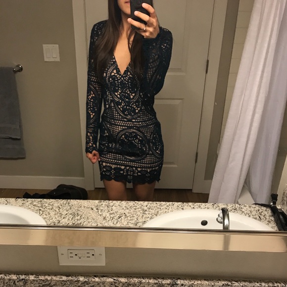 DO + BE Hunter Green Vici Collection Dress - Picture 2 of 5